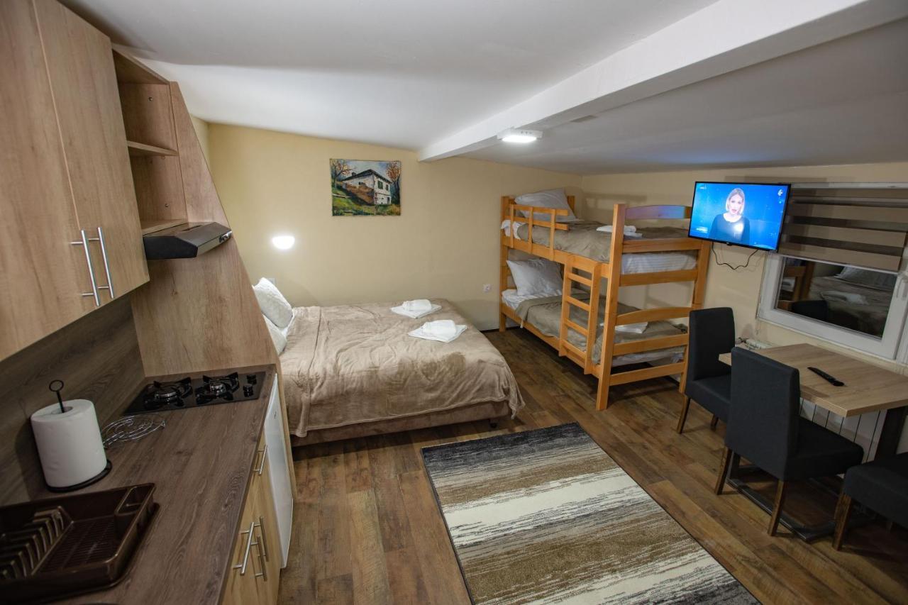 Apartmani Sp Jovanovic Crni Vrh Ngoại thất bức ảnh