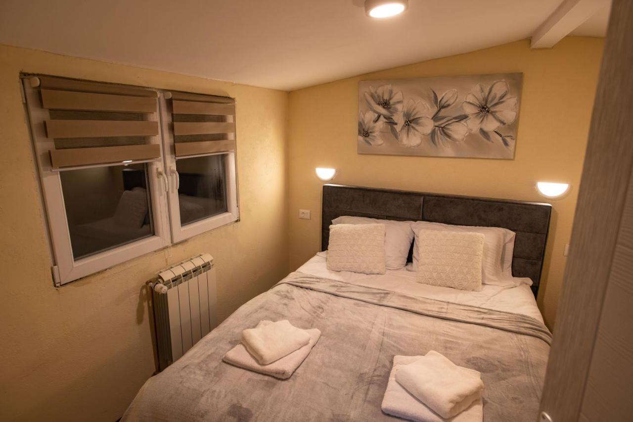 Apartmani Sp Jovanovic Crni Vrh Ngoại thất bức ảnh