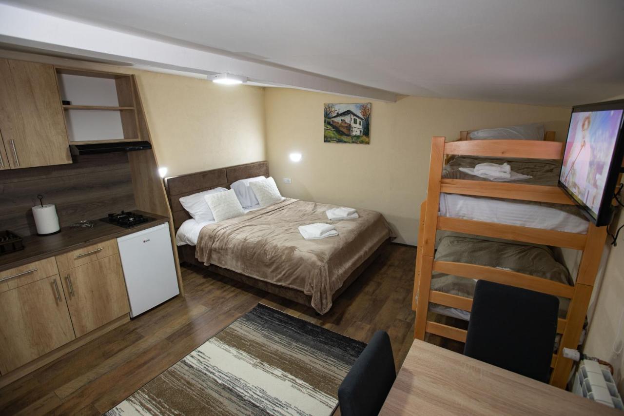 Apartmani Sp Jovanovic Crni Vrh Ngoại thất bức ảnh