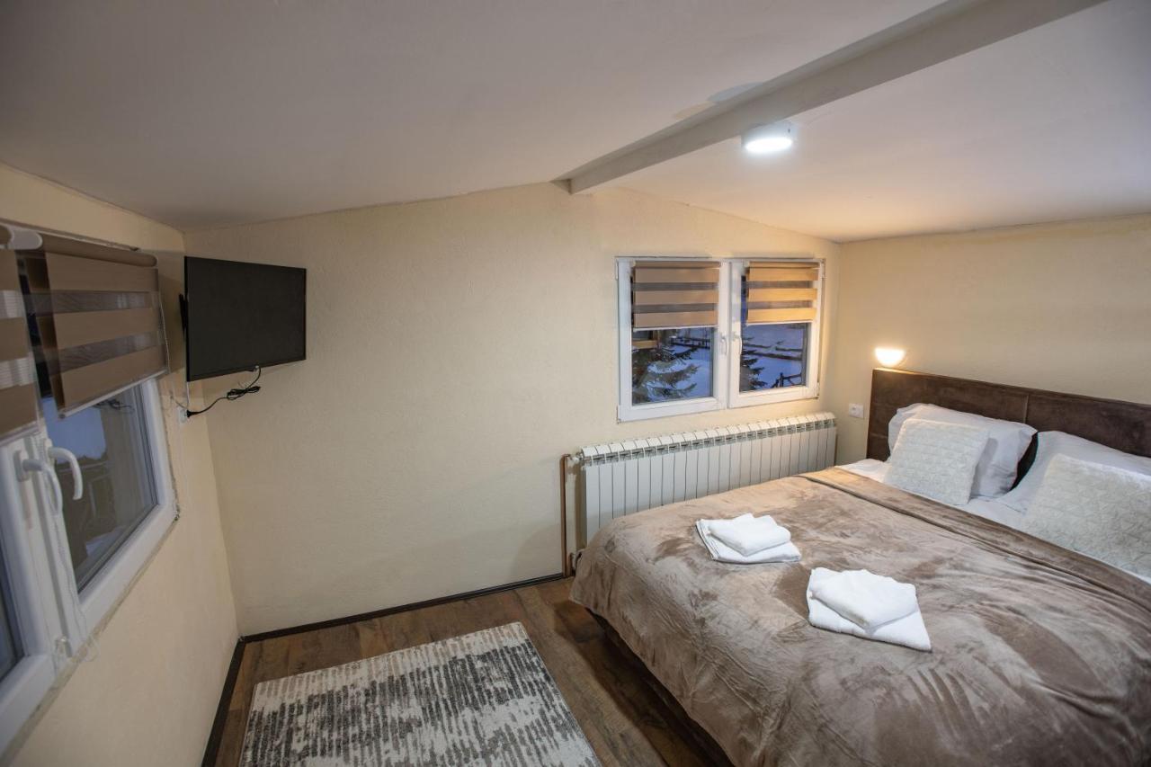 Apartmani Sp Jovanovic Crni Vrh Ngoại thất bức ảnh